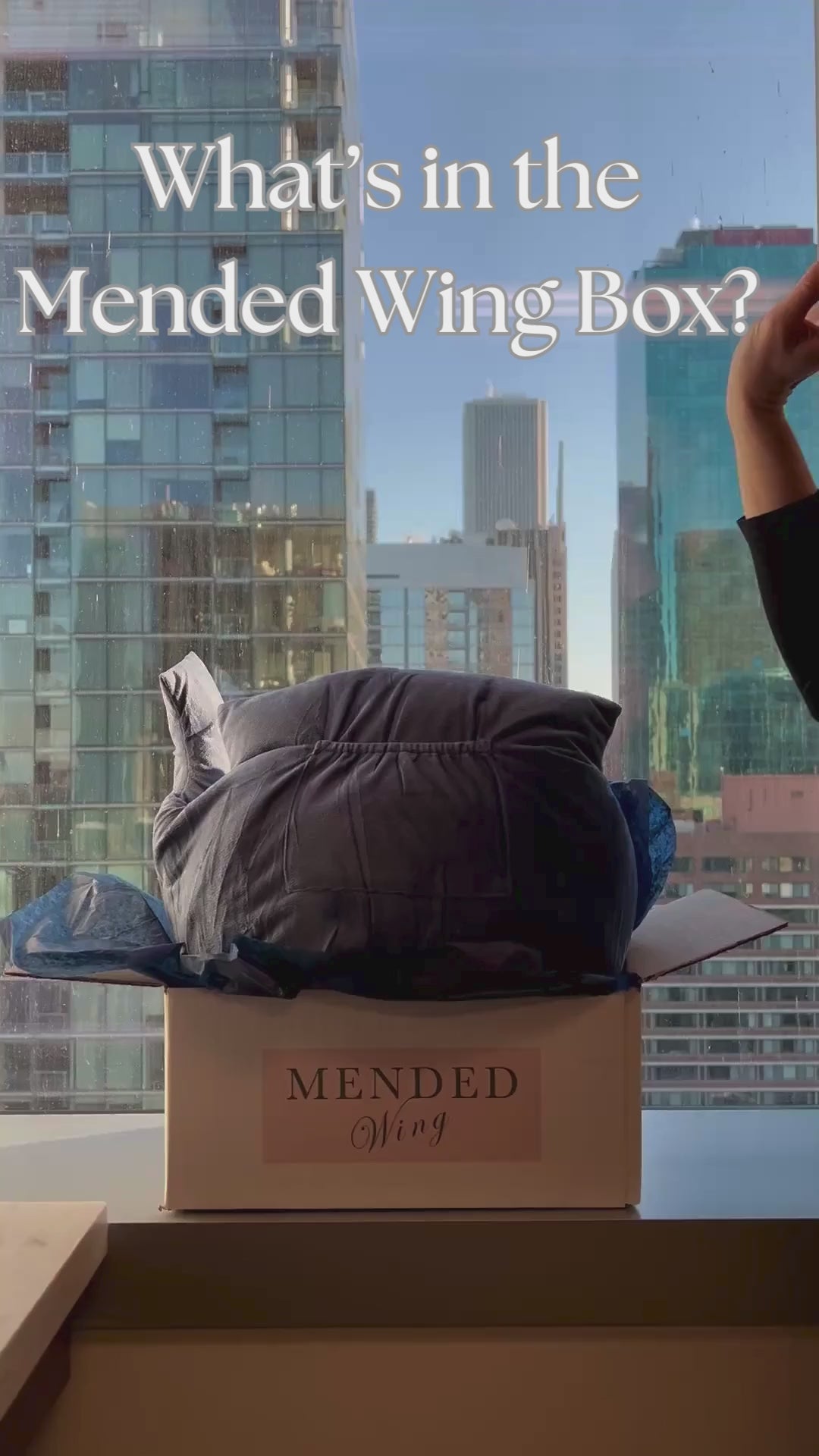 Video highlighting the recovery pillow, drain holders, drain journal, tube evac